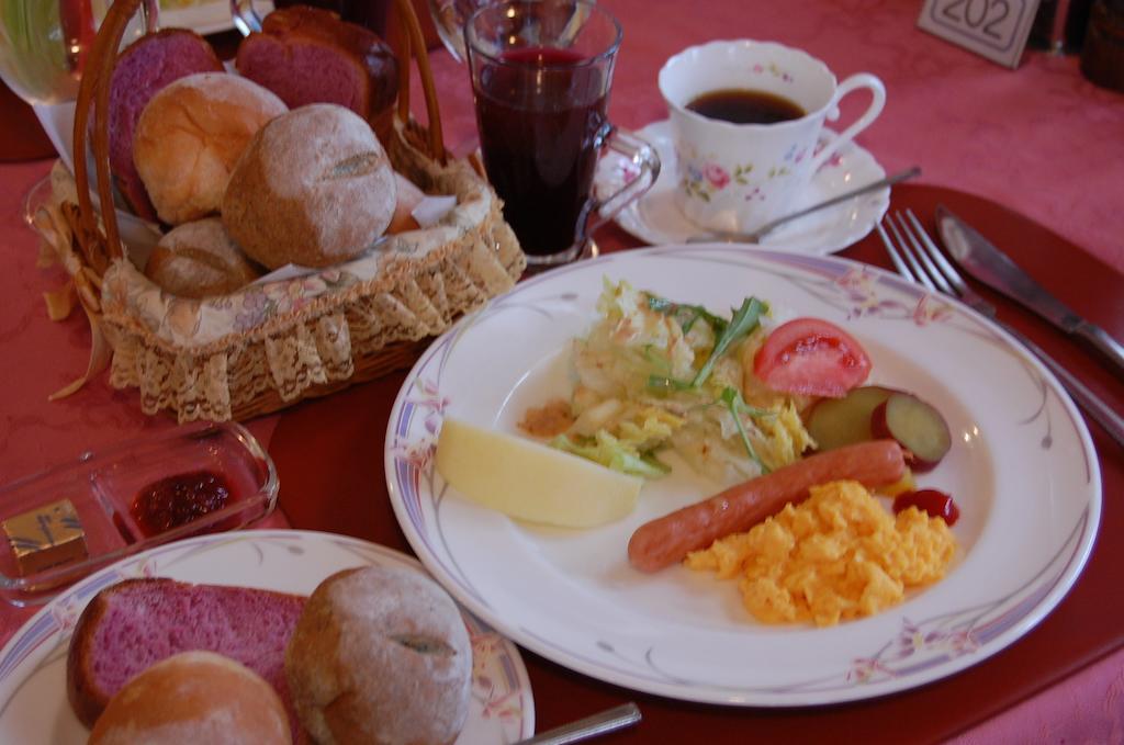 Petit Hotel And Restaurant Air Mail Хакуба-Мура Номер фото